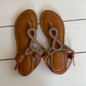 Women’s sandals size 6